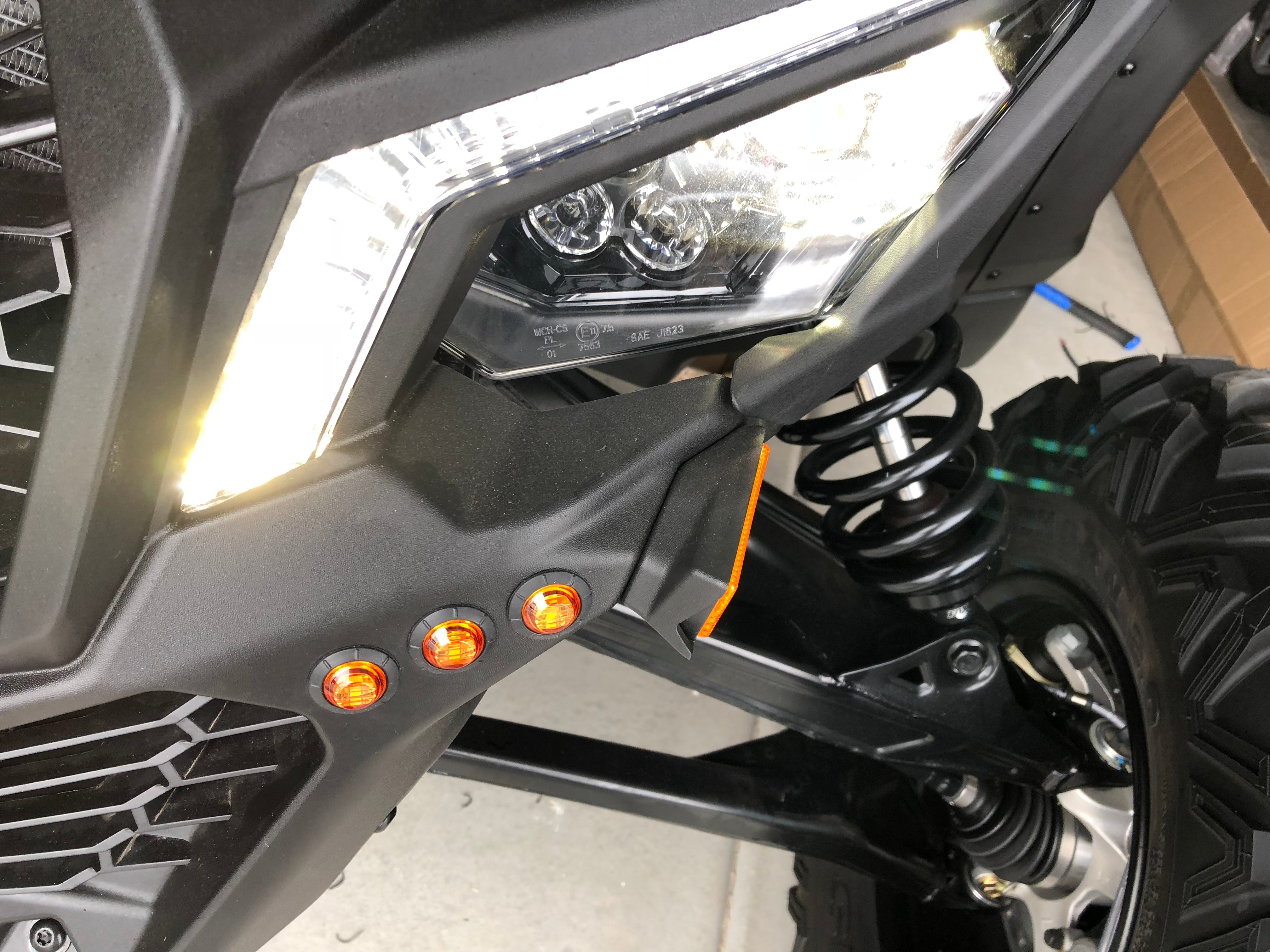 2018+ Can Am Maverick X3 - 6-LED