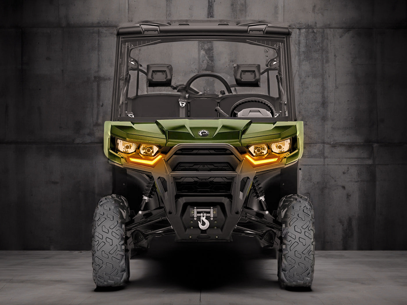 2019+ Can-Am Defender front accent lights illuminated amber during turn signal activation
